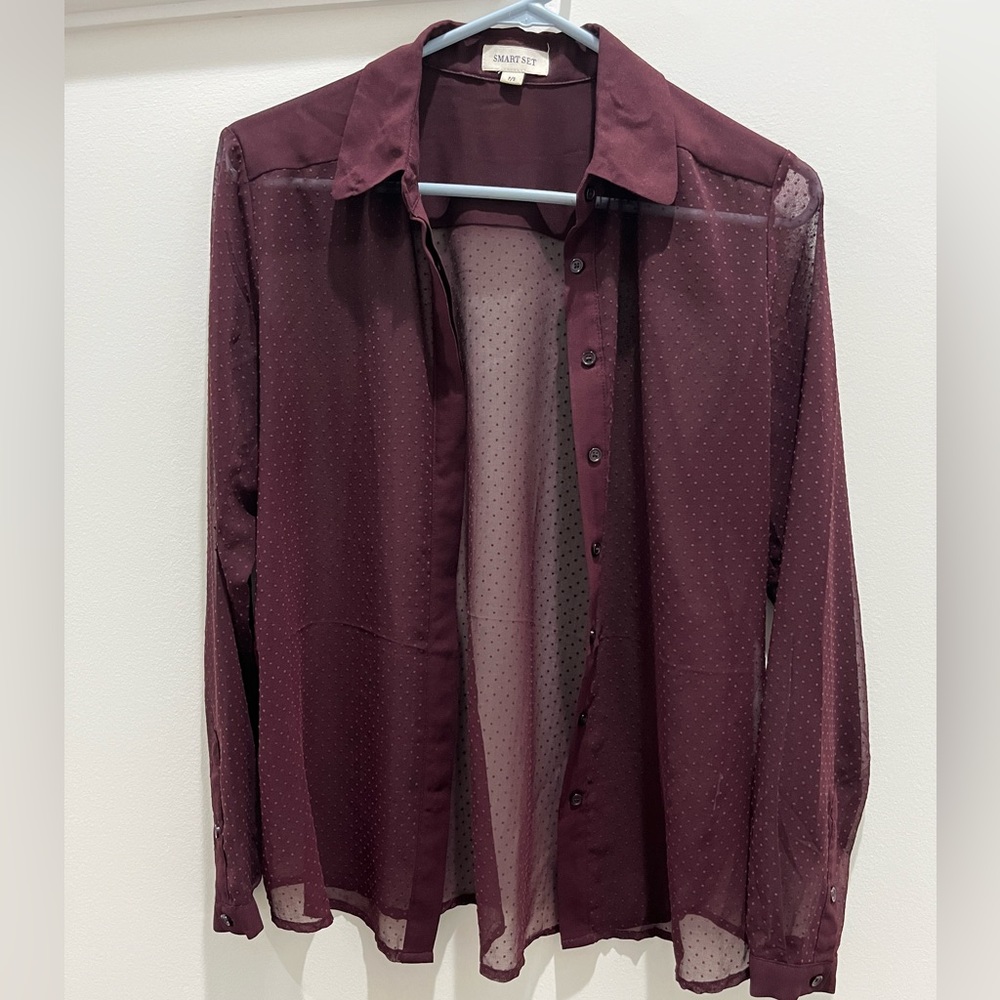 Small Smart Set Sheer Burgundy Blouse. Like new condition.